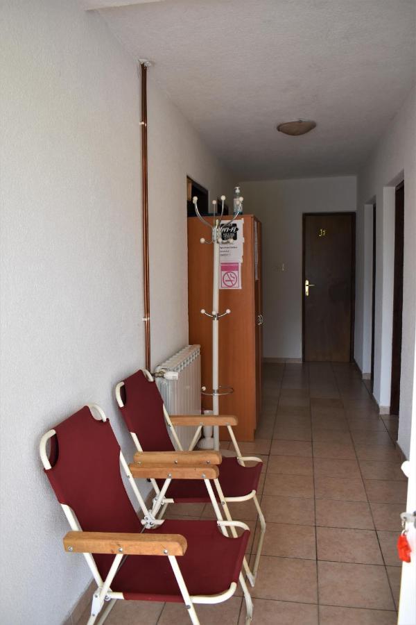 Apartments Sabljak Rakovica Exterior photo