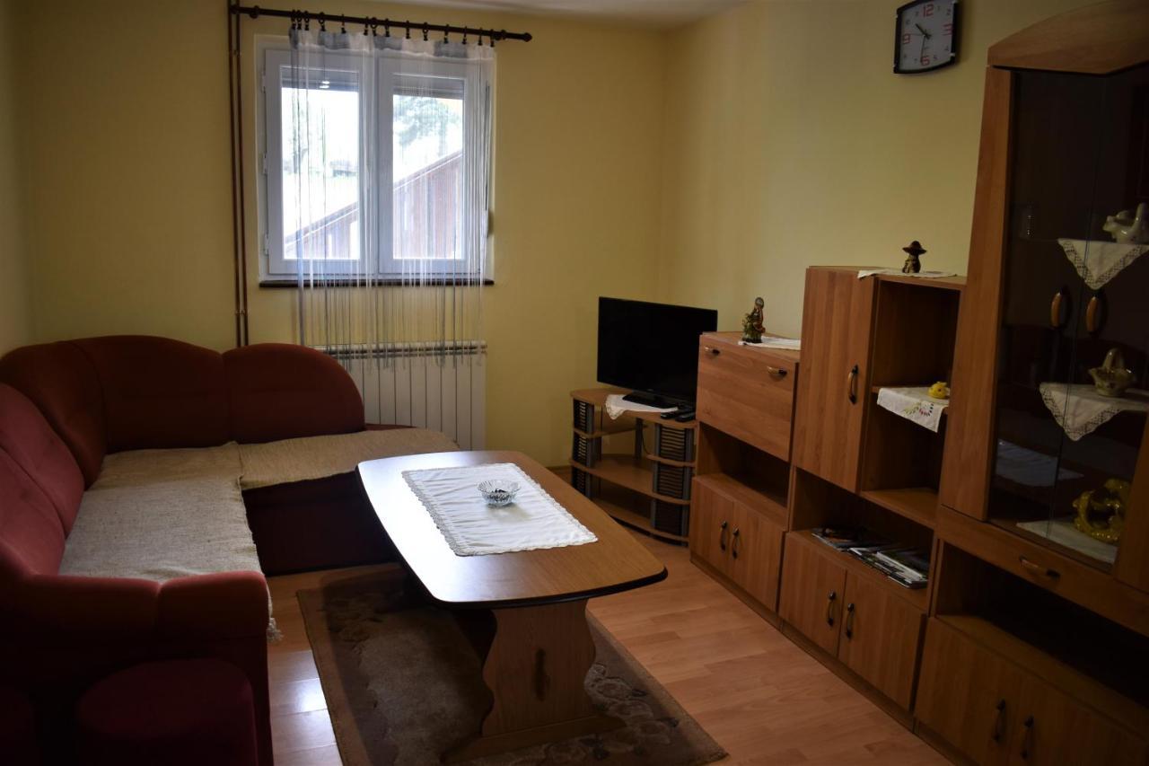 Apartments Sabljak Rakovica Exterior photo