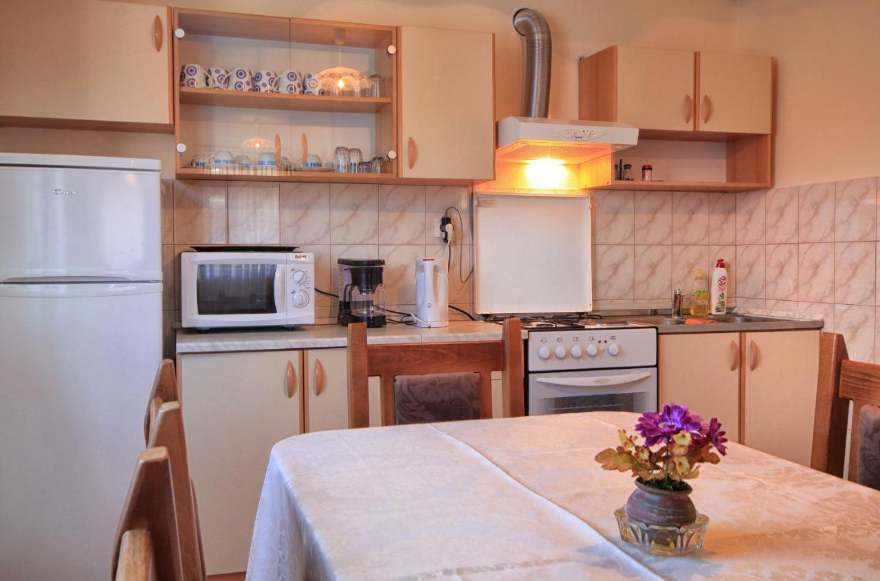 Apartments Sabljak Rakovica Exterior photo